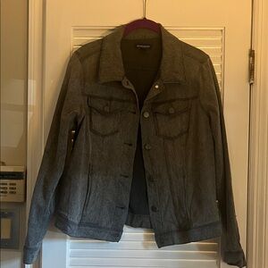 Women’s Gray Denim Jacket - Classic Trucker Style